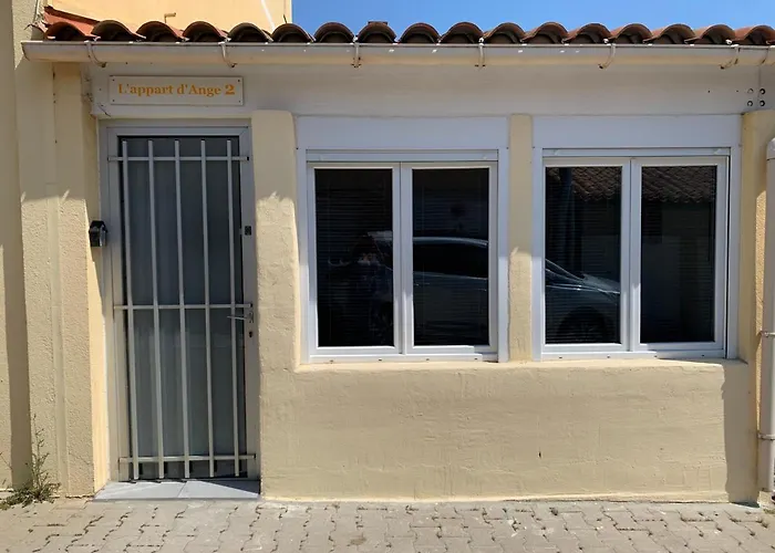 L Appart D Ange 2 Idealement Situe 47M2 Entre Le Port Et Le Village